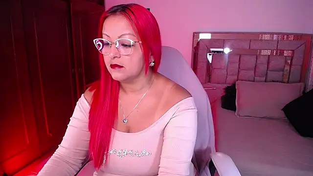 Snapshot of salomecastro_ chatting on 05/18/26, 10:48 salomecastro online show from 05/18/26, 10:48