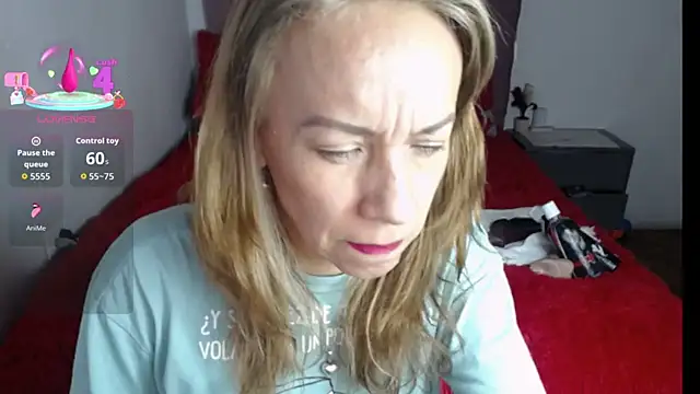 cristin doll  online show from 11/19/25, 09:26