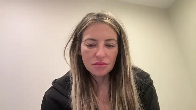 Snapshot of AmandaStarryNight chatting on 12/05/24, 08:11 AmandaStarryNight online show from 12/05/24, 08:11