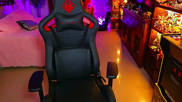 Snapshot of ambarEvans chatting on 01/29/25, 07:00 ambarEvans online show from 01/29/25, 07:00