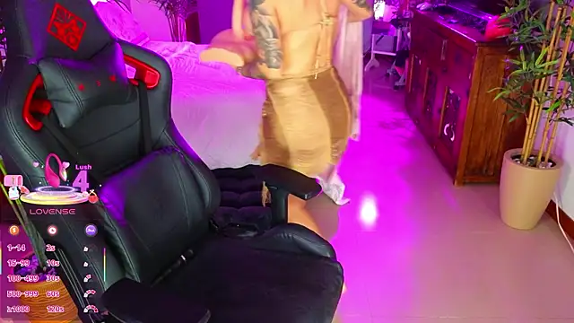 Snapshot of ambarEvans chatting on 03/09/26, 01:20 ambarEvans online show from 03/09/26, 01:20