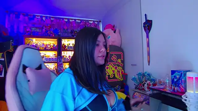 Snapshot of ambarEvans chatting on 04/18/26, 07:58 ambarEvans online show from 04/18/26, 07:58