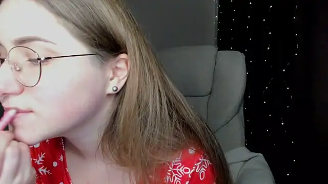 SeasonalSomeone online show from 12/27/24, 01:18