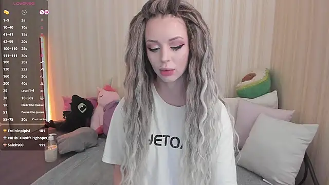 Snapshot of youreyesrgasm chatting on 02/13/25, 08:27 youreyesrgasm online show from 02/13/25, 08:27