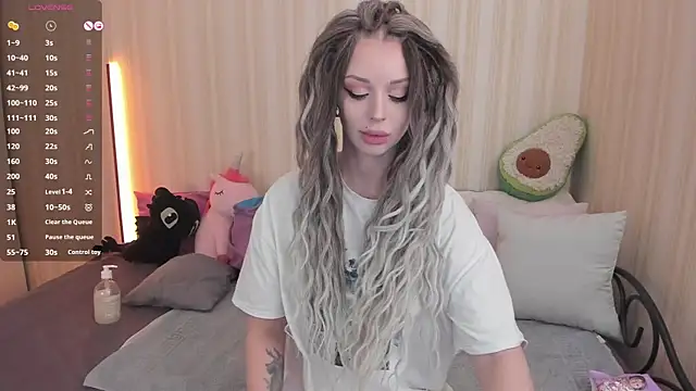 Snapshot of youreyesrgasm chatting on 02/17/25, 08:30 youreyesrgasm online show from 02/17/25, 08:30