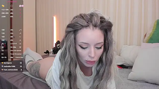 Snapshot of youreyesrgasm chatting on 02/18/25, 11:22 youreyesrgasm online show from 02/18/25, 11:22