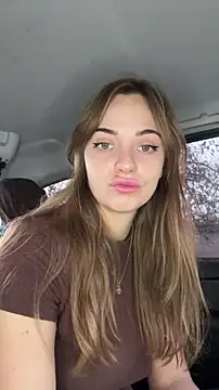 Snapshot of Night_dreams chatting on 11/11/25, 08:25 Night dreams online show from 11/11/25, 08:25