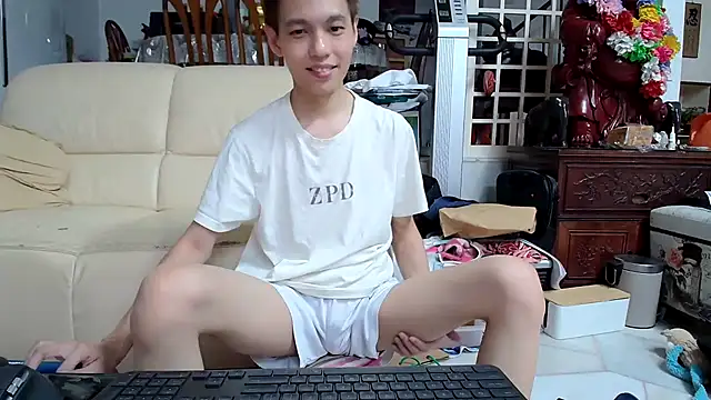 Snapshot of andrewooi chatting on 01/24/25, 01:57 andrewooi online show from 01/24/25, 01:57