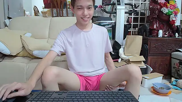 Snapshot of andrewooi chatting on 02/08/25, 11:44 andrewooi online show from 02/08/25, 11:44