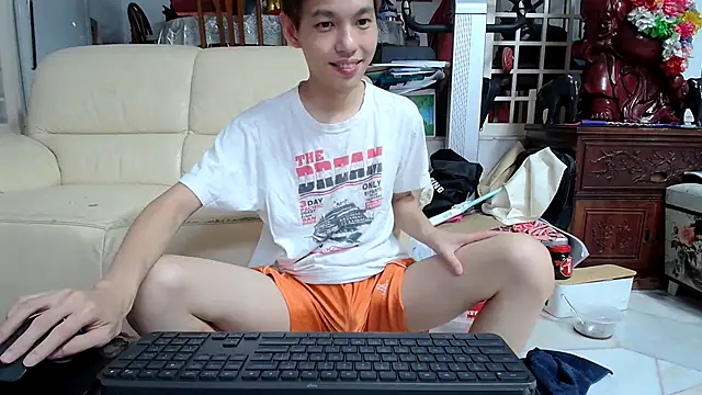 Snapshot of andrewooi chatting on 02/16/25, 04:21 andrewooi online show from 02/16/25, 04:21