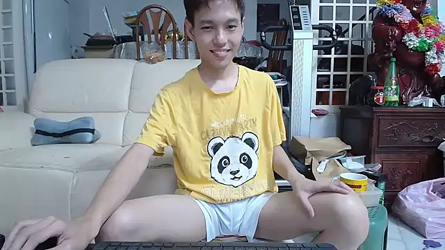 Snapshot of andrewooi chatting on 09/12/25, 10:59 andrewooi online show from 09/12/25, 10:59