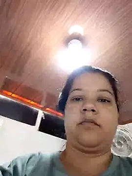 Snapshot of carolina_hairy chatting on 04/20/26, 06:42 carolina hairy online show from 04/20/26, 06:42