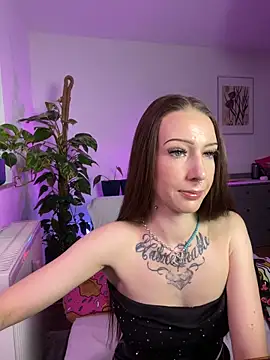 Trixie-Tainted online show from 12/10/24, 04:27