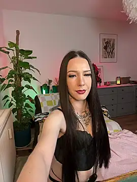 Trixie-Tainted online show from 03/04/25, 04:41