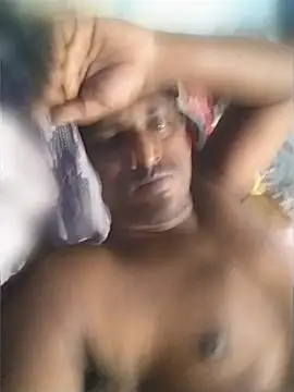 Snapshot of rohanhotguy chatting on 04/03/26, 06:33 rohanhotguy online show from 04/03/26, 06:33