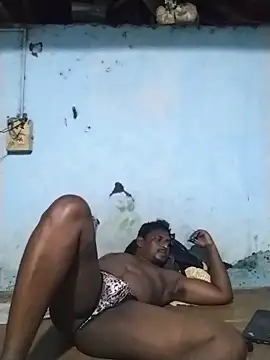 Snapshot of rohanhotguy chatting on 04/06/26, 05:47 rohanhotguy online show from 04/06/26, 05:47