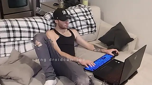 Snapshot of jijicool1 chatting on 12/05/25, 05:38 jijicool1 online show from 12/05/25, 05:38