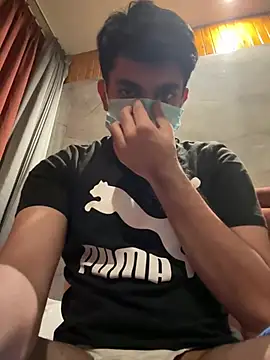 Snapshot of arju9699 chatting on 12/22/24, 08:25 arju9699 online show from 12/22/24, 08:25