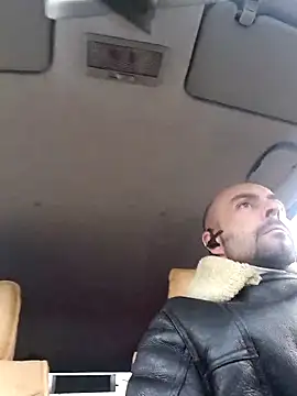 Snapshot of spidrman8 chatting on 11/23/25, 02:50 spidrman8 online show from 11/23/25, 02:50