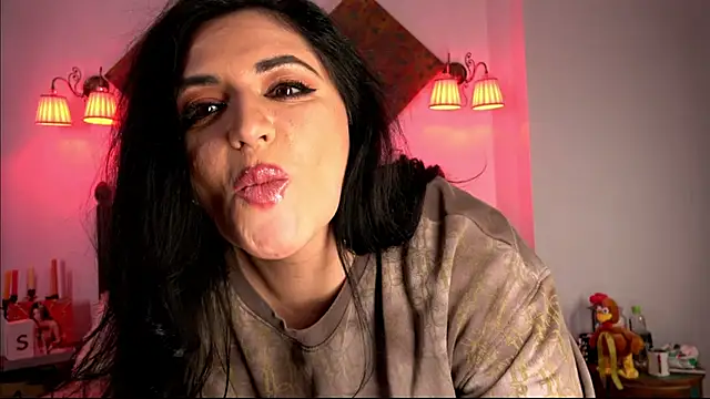 Snapshot of einneuesleben chatting on 02/03/25, 01:52 einneuesleben online show from 02/03/25, 01:52