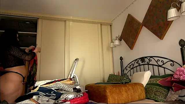 Snapshot of einneuesleben chatting on 03/09/25, 09:24 einneuesleben online show from 03/09/25, 09:24