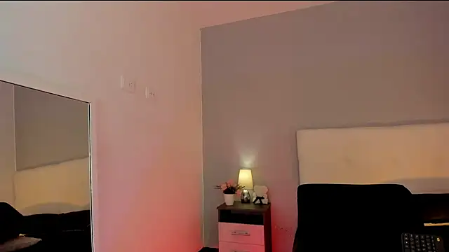 NataliaBuiles online show from 04/04/26, 01:08