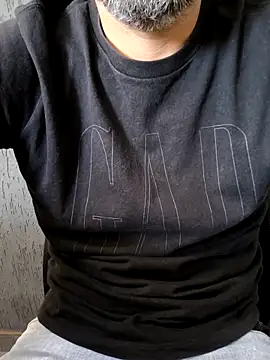 Leo Big online show from 11/21/25, 12:59