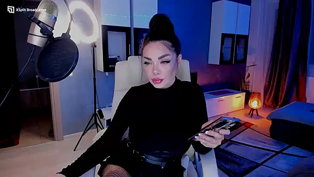 Miss kay1111 online show from 12/04/24, 04:27