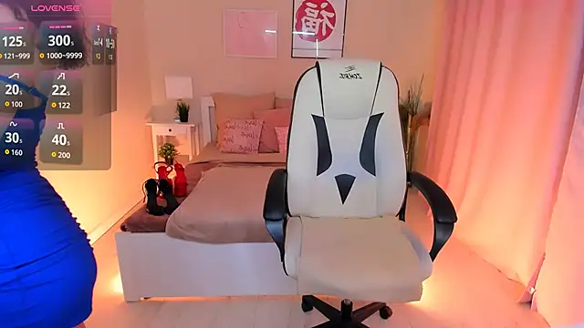 HelenaRegal online show from 11/28/25, 01:58