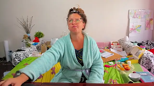 Snapshot of IamYourNarcotic chatting on 09/30/25, 07:46 IamYourNarcotic online show from 09/30/25, 07:46