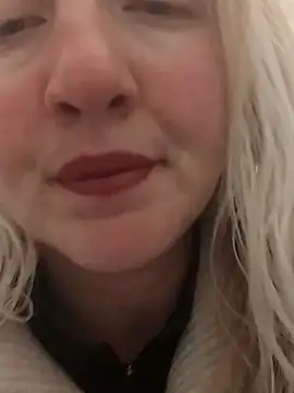 Mllesha74000 online show from 02/04/25, 03:47