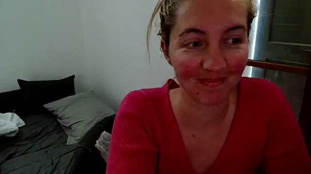 Snapshot of Mllesha74000 chatting on 04/16/26, 12:39 Mllesha74000 online show from 04/16/26, 12:39