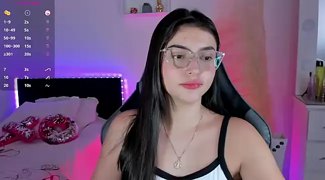 esmeralda colllins online show from 03/18/25, 01:09