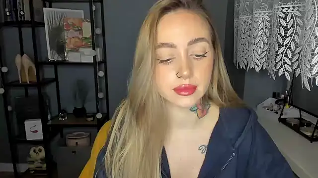 sexyCoralie online show from 12/10/24, 11:00