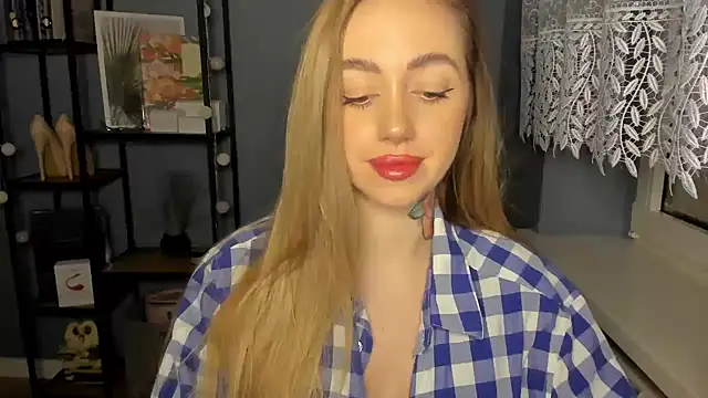 sexyCoralie online show from 12/16/24, 11:01