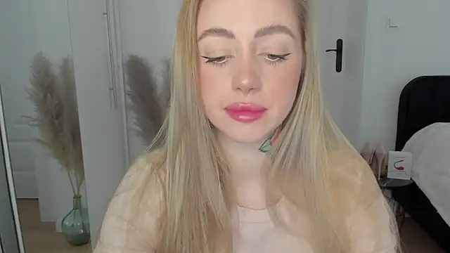 sexyCoralie online show from 02/13/25, 07:45