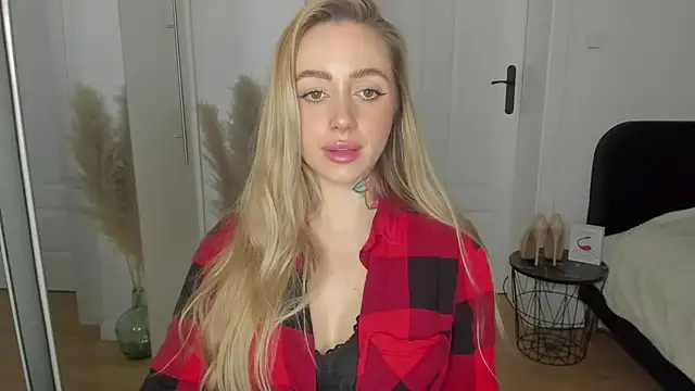 sexyCoralie online show from 03/13/25, 08:54