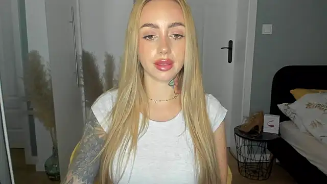 sexyCoralie online show from 06/11/26, 01:53