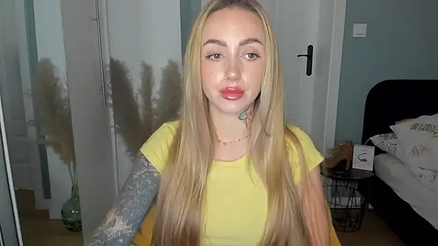 sexyCoralie online show from 06/12/26, 07:18