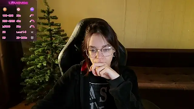 Snapshot of alyssa_sweet chatting on 12/09/24, 04:56 alyssa sweet online show from 12/09/24, 04:56