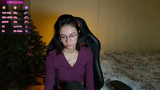 Snapshot of alyssa_sweet chatting on 12/12/24, 07:52 alyssa sweet online show from 12/12/24, 07:52