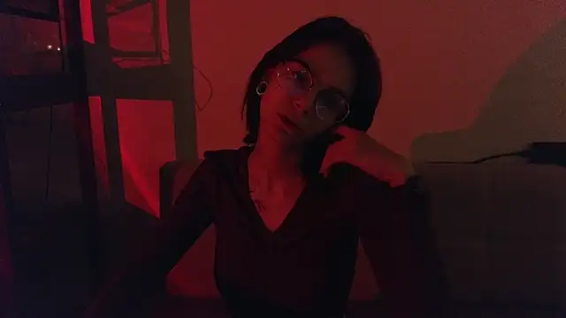 Snapshot of alyssa_sweet chatting on 12/12/24, 03:59 alyssa sweet online show from 12/12/24, 03:59