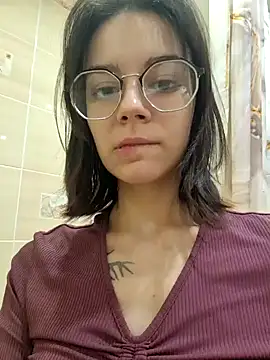 Snapshot of alyssa_sweet chatting on 12/12/24, 07:04 alyssa sweet online show from 12/12/24, 07:04