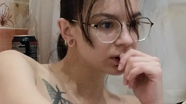 Snapshot of alyssa_sweet chatting on 01/16/25, 01:58 alyssa sweet online show from 01/16/25, 01:58