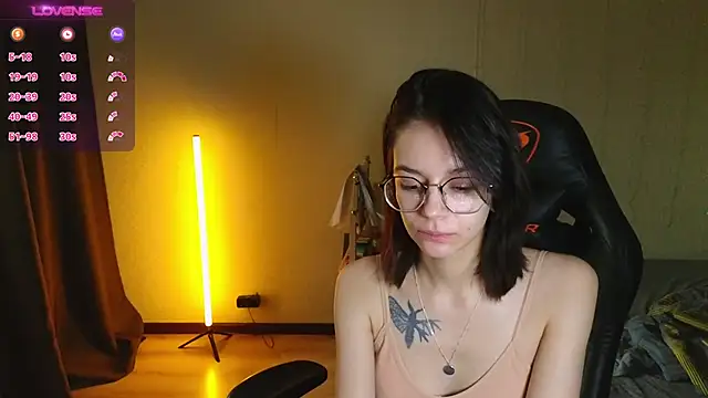 Snapshot of alyssa_sweet chatting on 01/20/25, 06:21 alyssa sweet online show from 01/20/25, 06:21