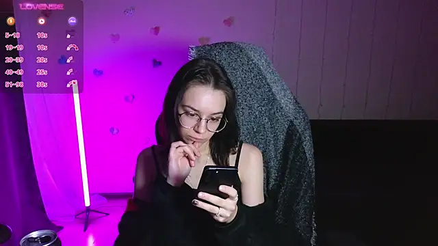 Snapshot of alyssa_sweet chatting on 02/11/25, 05:05 alyssa sweet online show from 02/11/25, 05:05