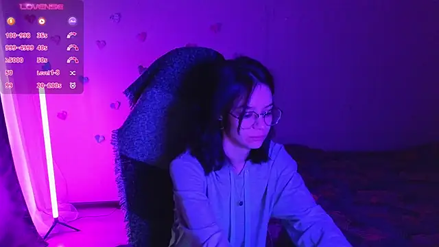 Snapshot of alyssa_sweet chatting on 02/14/25, 04:15 alyssa sweet online show from 02/14/25, 04:15