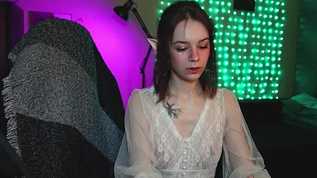 Snapshot of alyssa_sweet chatting on 03/18/25, 02:15 alyssa sweet online show from 03/18/25, 02:15