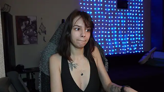 Snapshot of alyssa_sweet chatting on 03/21/25, 05:11 alyssa sweet online show from 03/21/25, 05:11