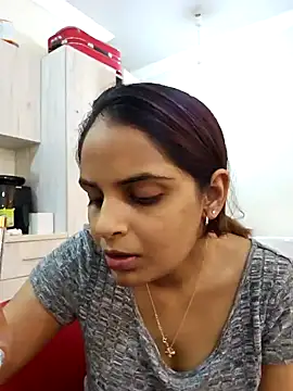 Snapshot of DirtySnowball69 chatting on 12/06/24, 02:28 DirtySnowball69 online show from 12/06/24, 02:28